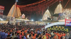 सावन की पहली सोमवारी पर, 3.17 लाख श्रद्धालुओं ने किया जलार्पण।